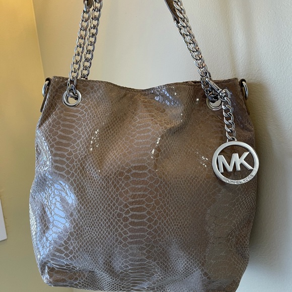 Michael Kors snake skill purse - Picture 2 of 3